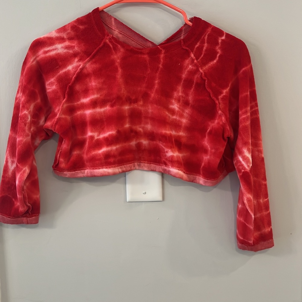 Vguc Neve and Hawk cropped reversible top
